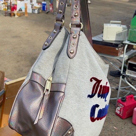 Juicy Couture large shoulder bag grey with holographic trim - Picture 5 of 5